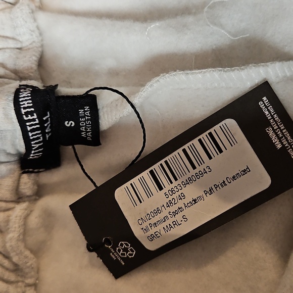 NWT Pretty Little Things Tall sports academy puff print Joggers Sweat Pants sz S - Picture 6 of 8